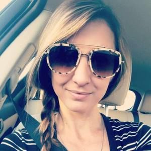 Meet your Posher, Candis